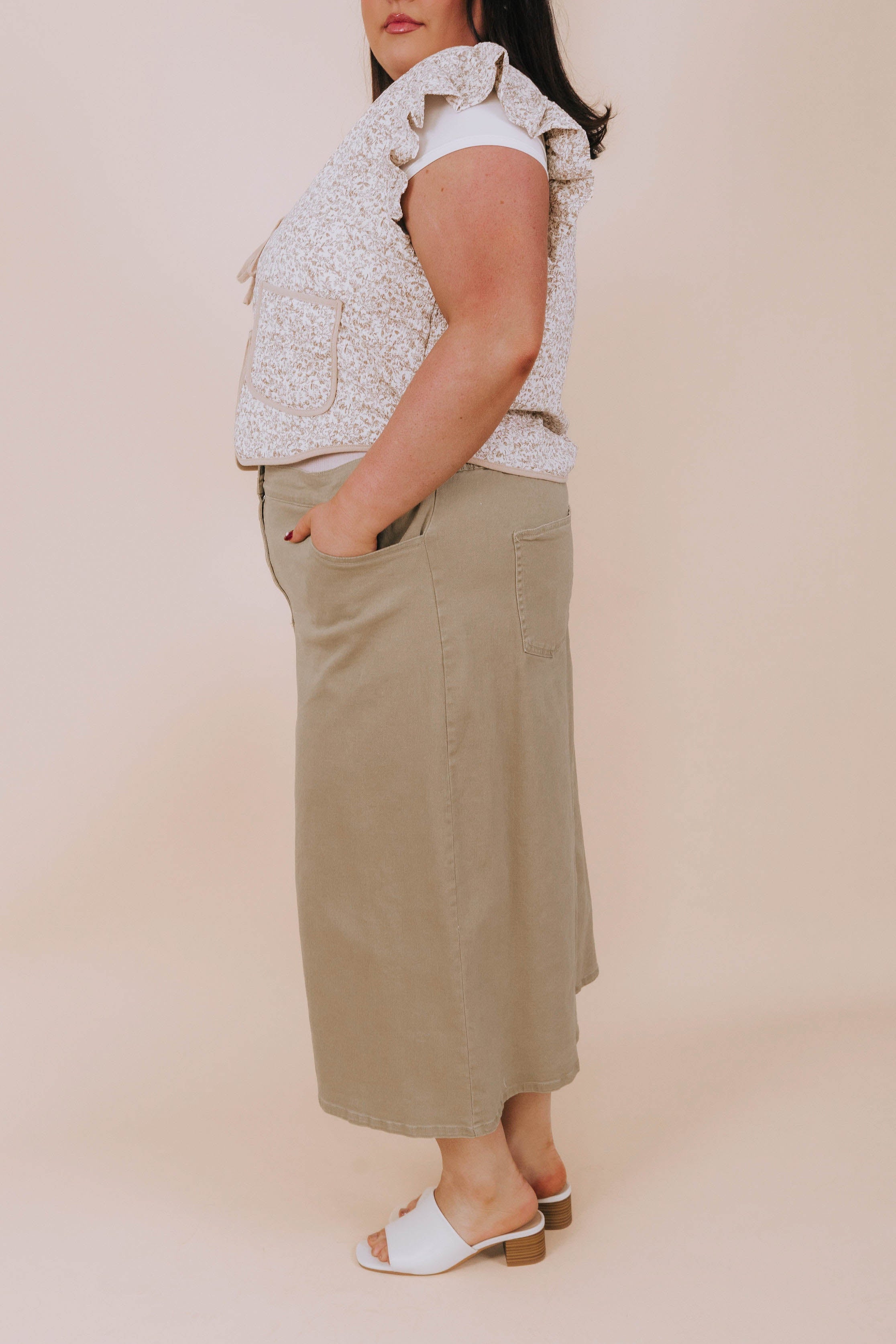 PLUS SIZE - Sweet Pea Skirt