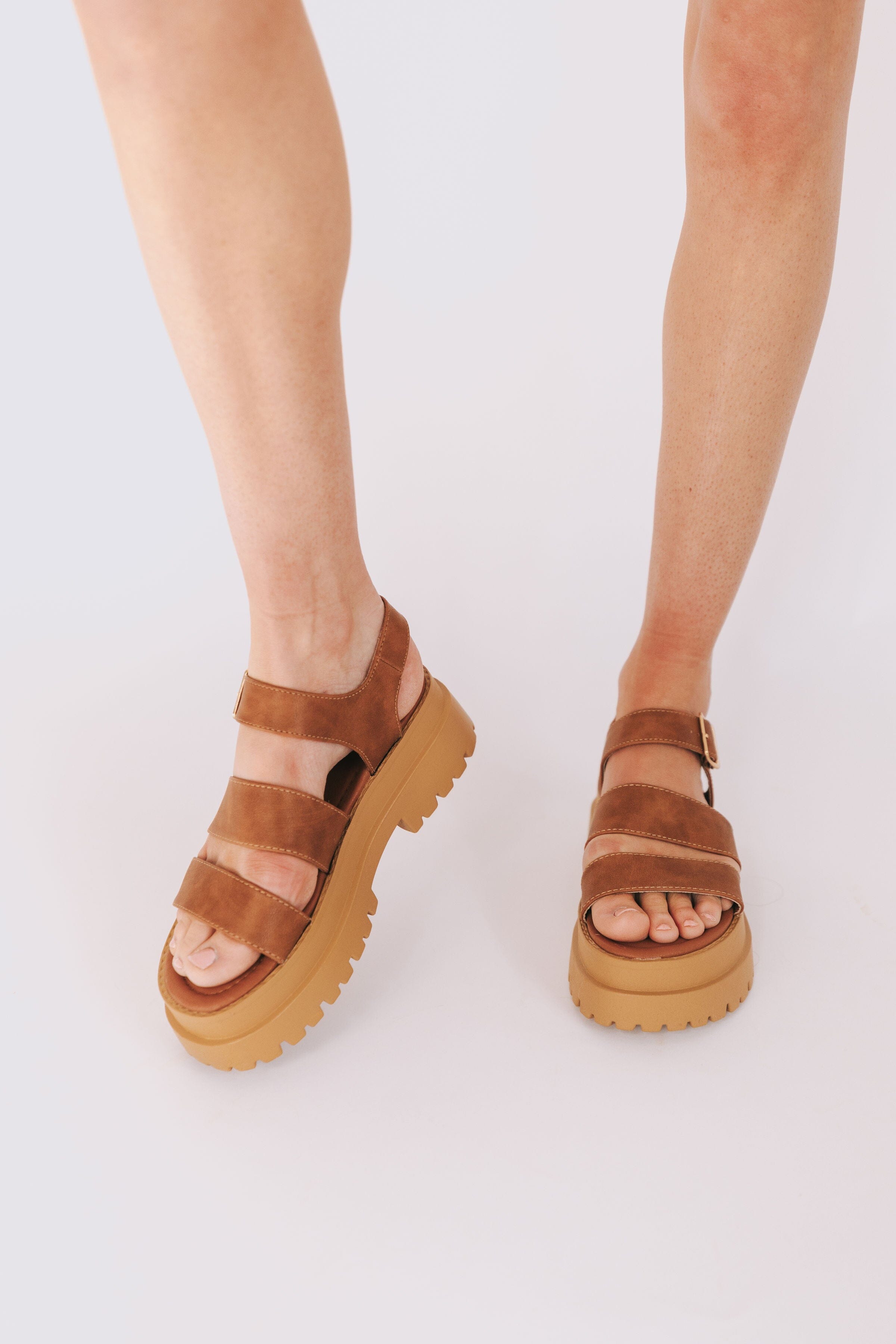 CHINESE LAUNDRY - Baddie Sandals - 2 Colors