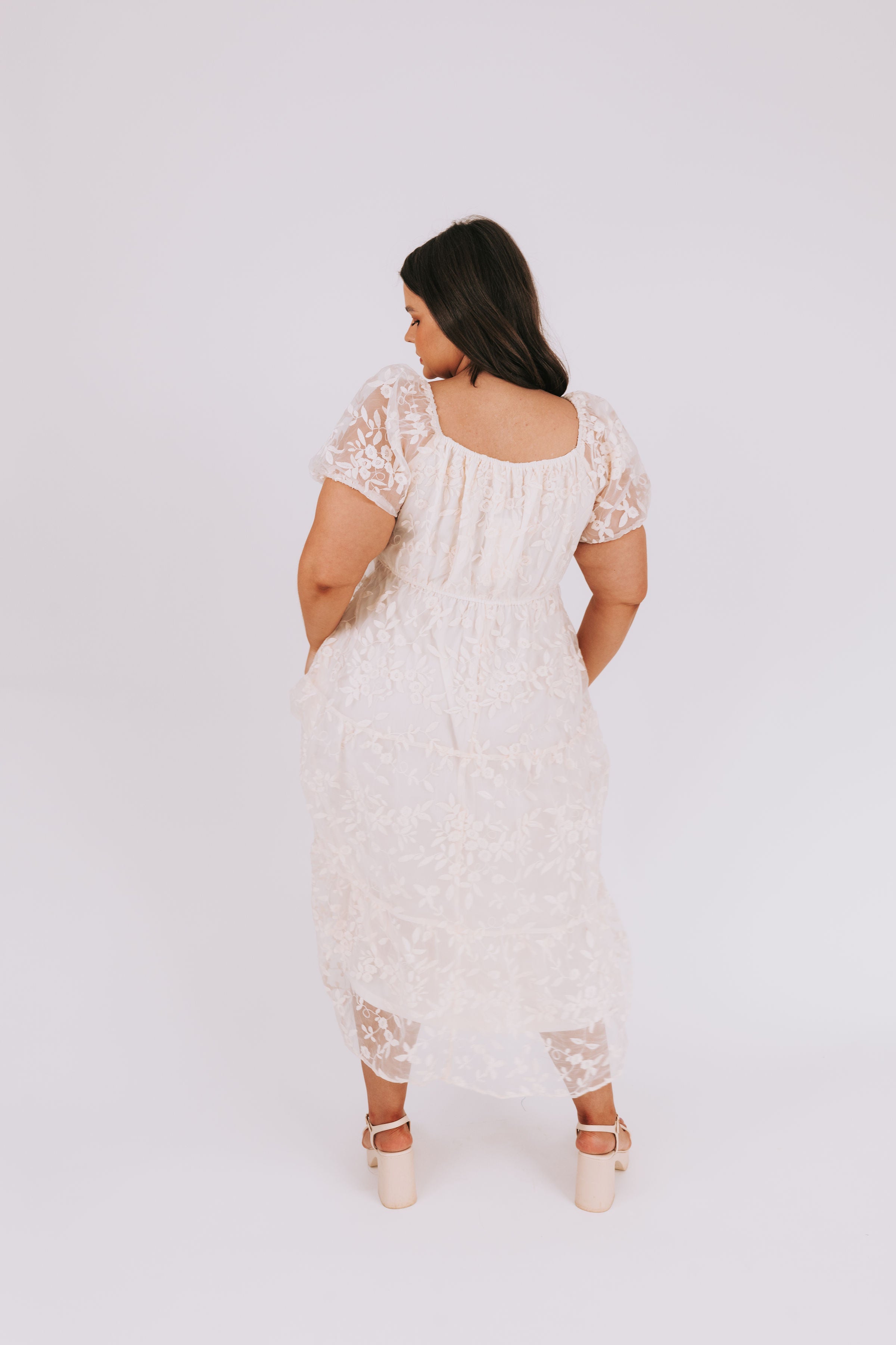 PLUS SIZE - Floral Thrills Dress