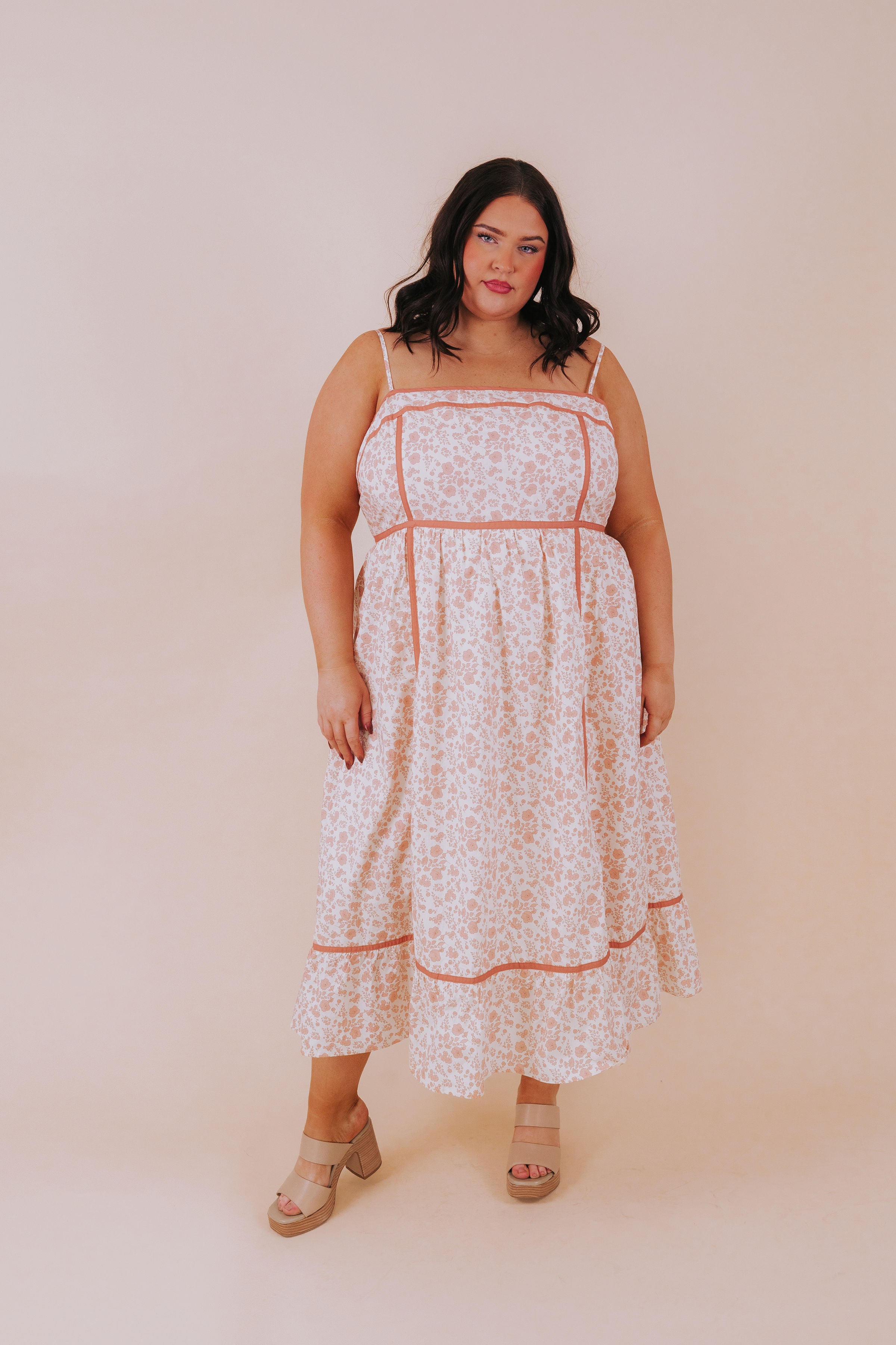 PLUS SIZE - Peach Party Dress