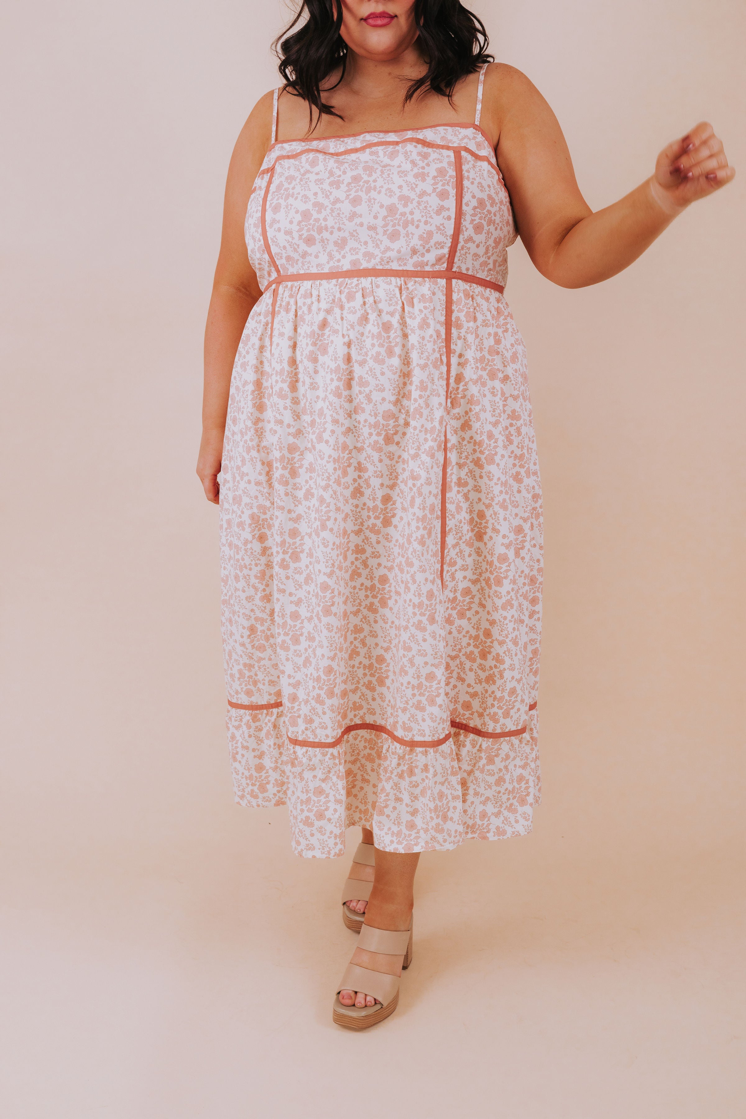 PLUS SIZE - Peach Party Dress