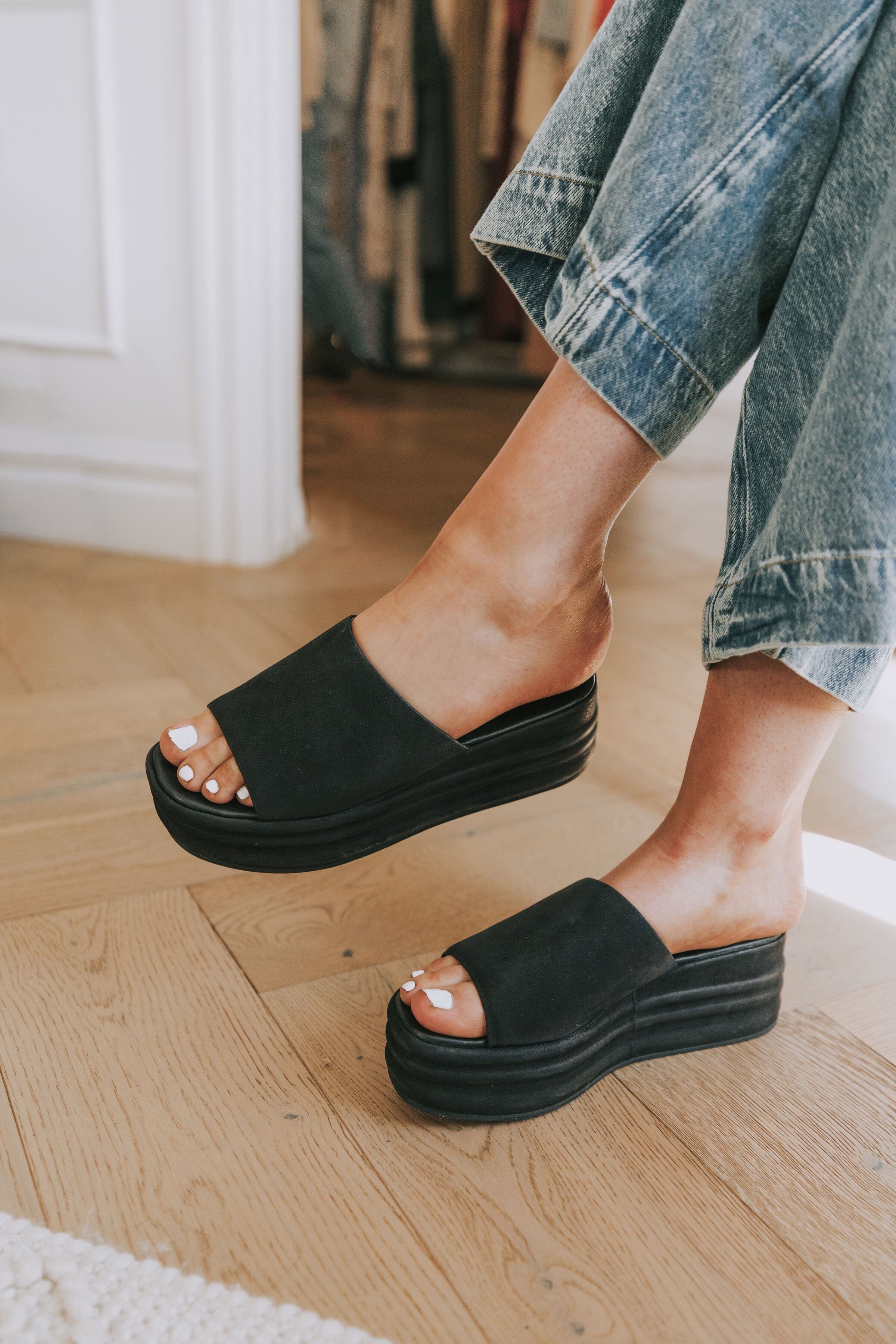 Black Smock Flatform Sandals | GANNI FR