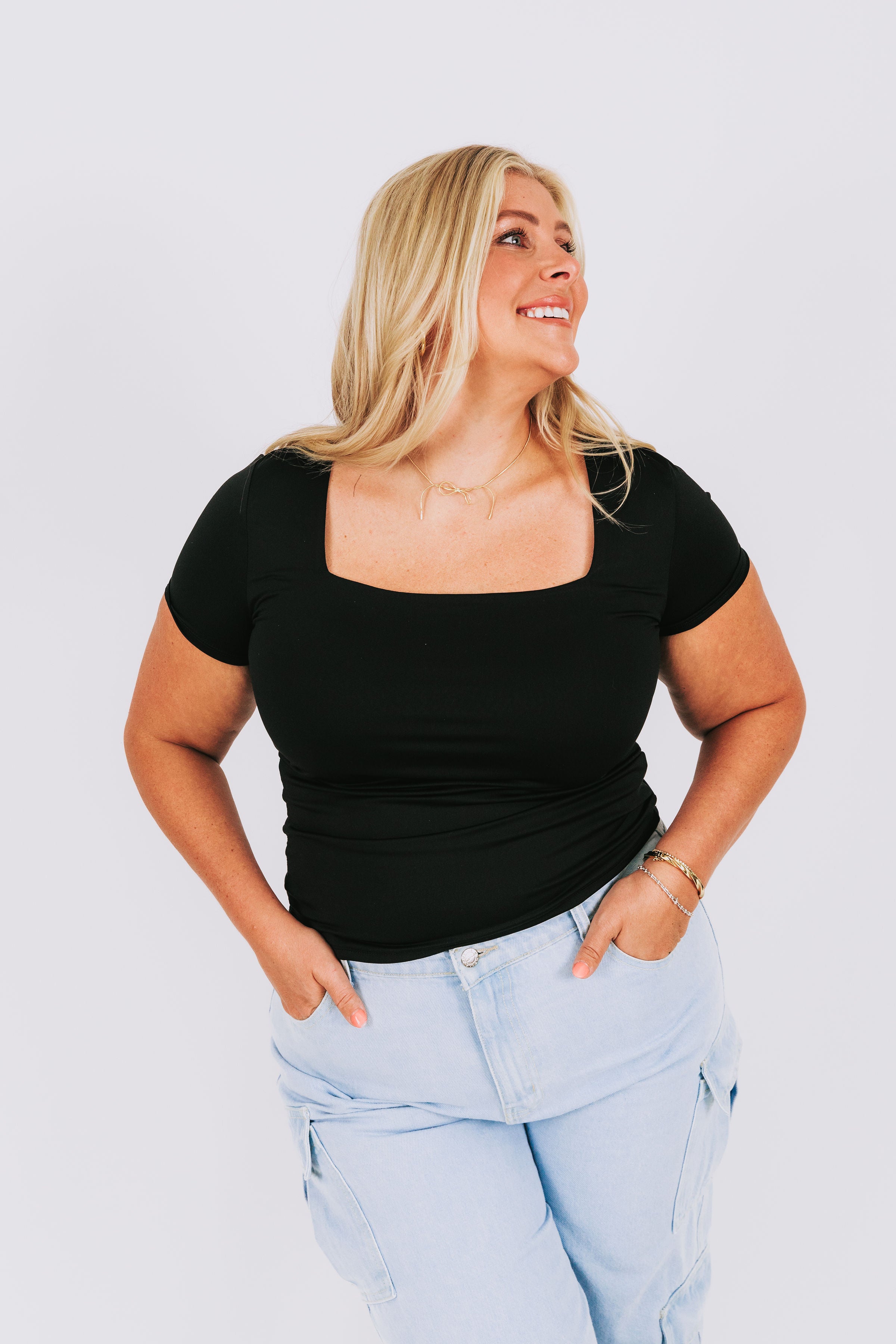 PLUS SIZE - Shadow Chic Top