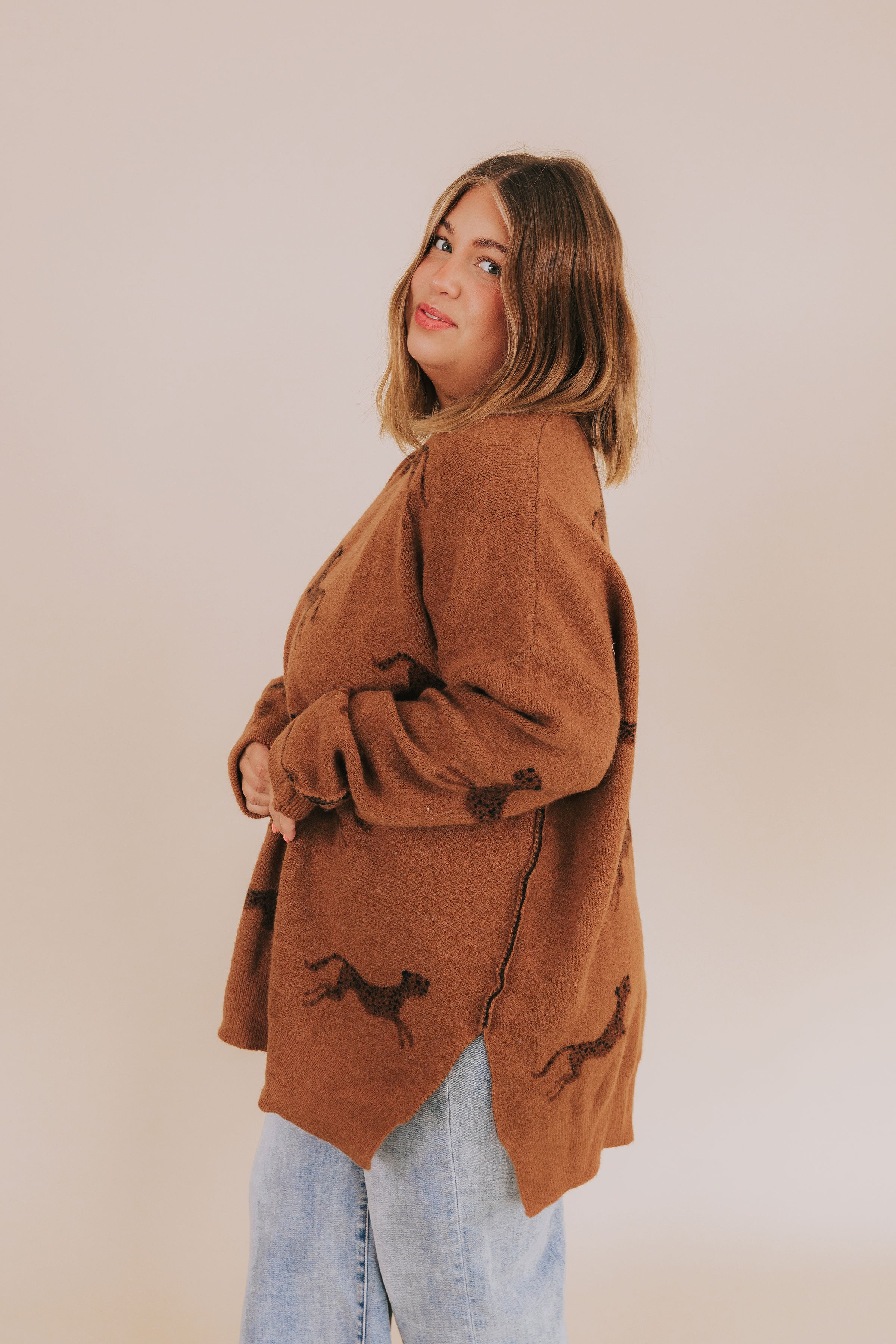 PLUS SIZE - Fall Into Me Sweater