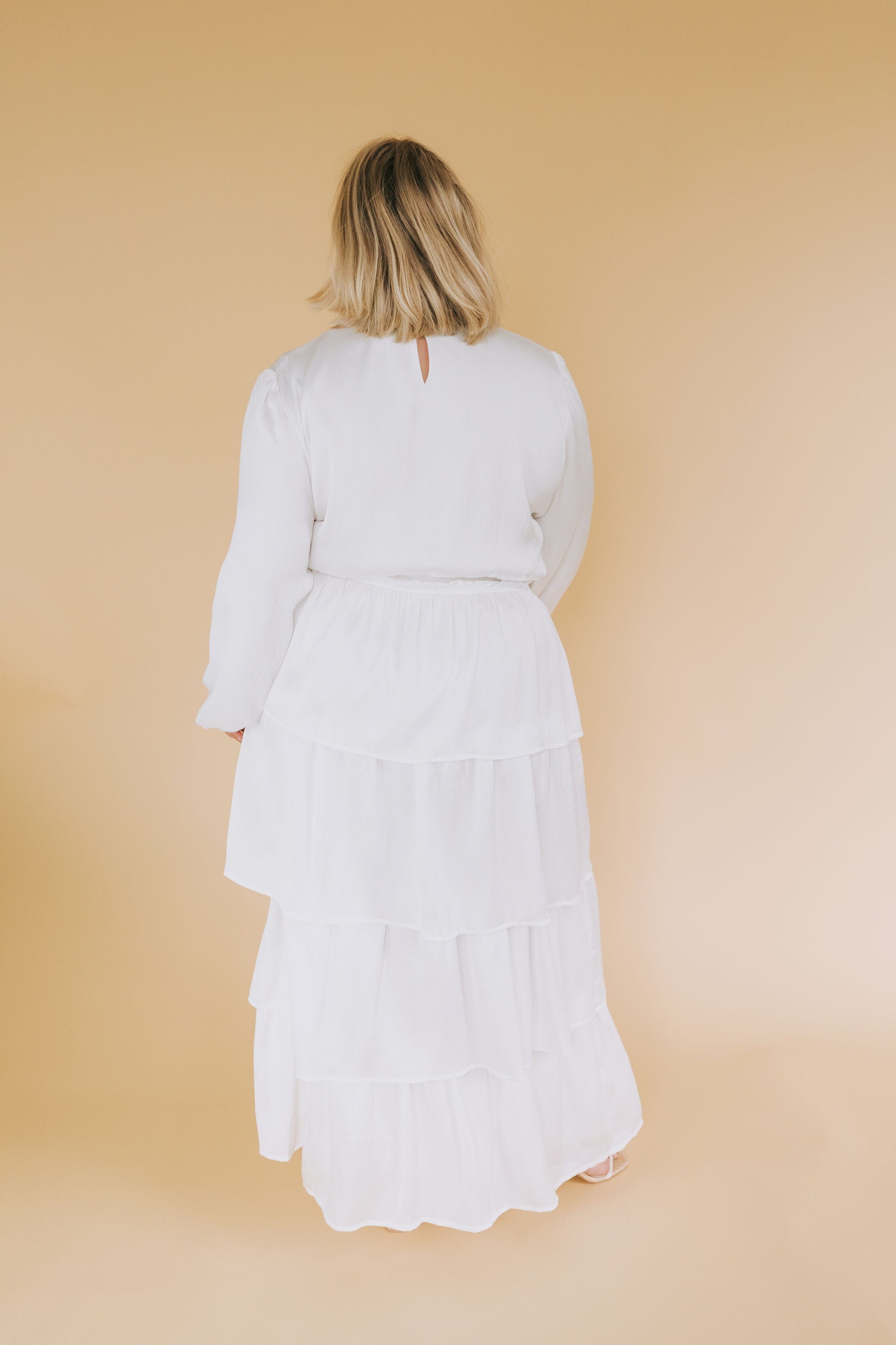 PLUS SIZE - The White: Whitney