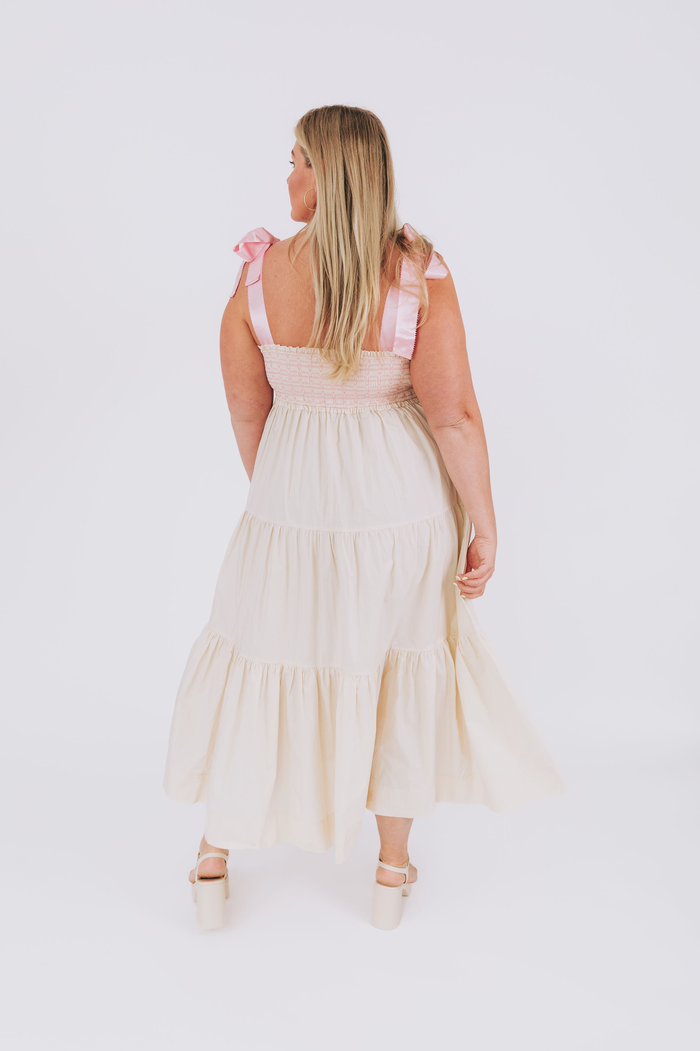 PLUS SIZE - Apple Of My Eye Dress