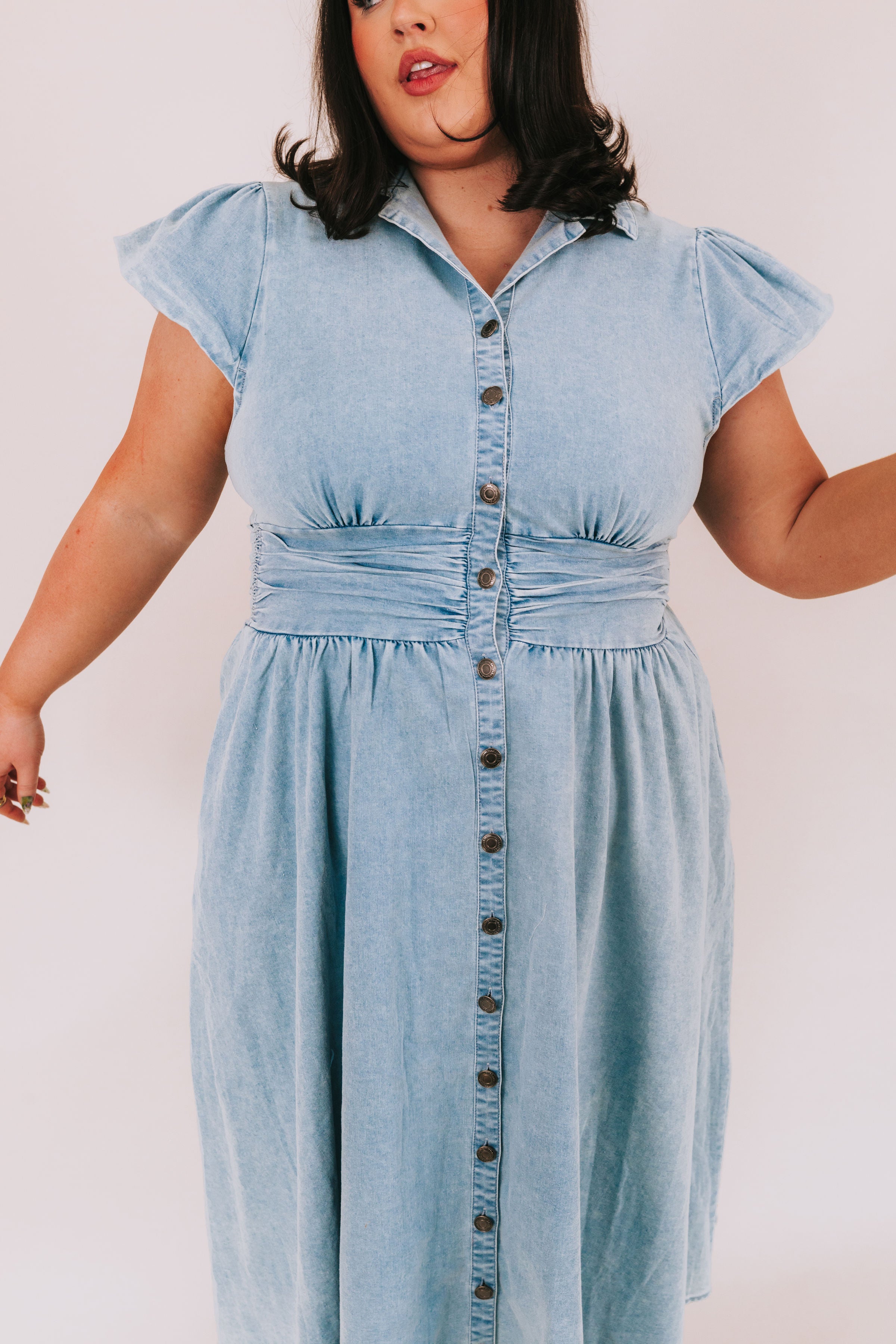 PLUS SIZE - Drag Me Down Dress