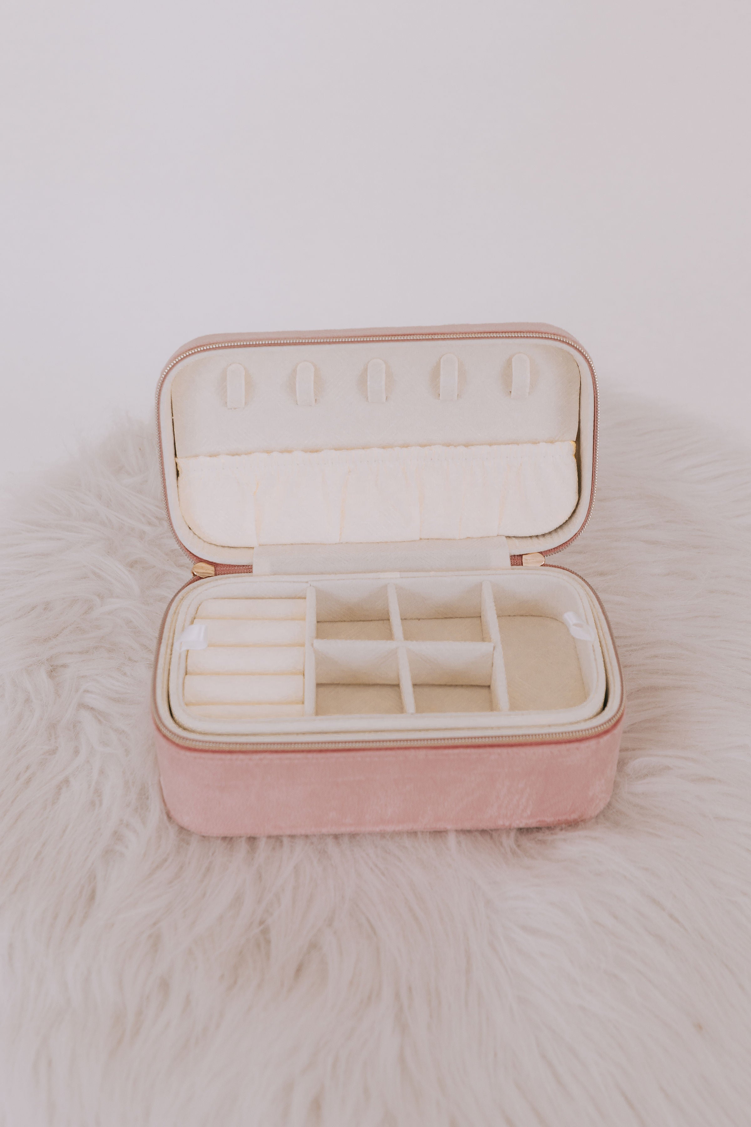 Blushing Cheeks Jewelry Case